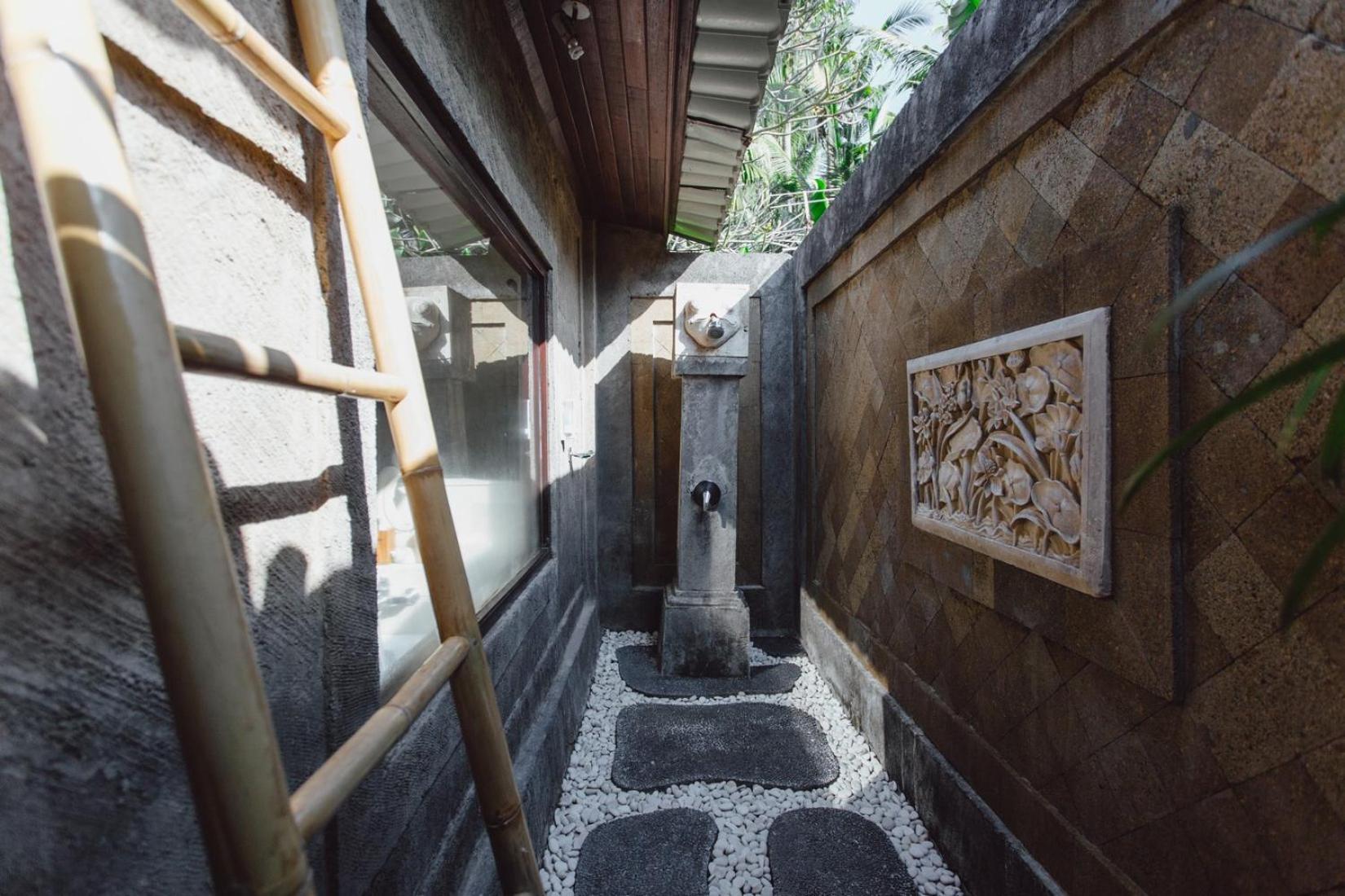 Kishi-Kishi Artvilla Blahbatu Dış mekan fotoğraf